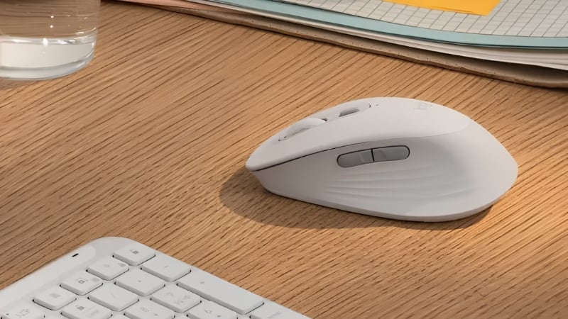 Chuột Logitech Signature Comfort M840 L White có cảm biến Pluto ONE