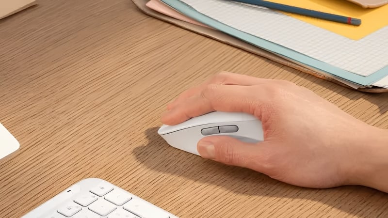 Chuột Logitech Signature Comfort M840 L White có smartwheel hỗ trợ cuộn hiệu quả
