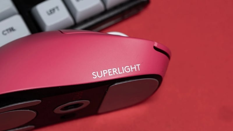 Chuột Logitech G Pro X Superlight 2 Dex Wireless Pink có cảm biến HERO 2 chính xác cao