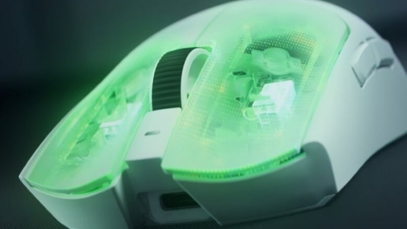 Chuột Razer Không dây Viper V4 Pro Trắng được trang bị Switch quang học Gen-4