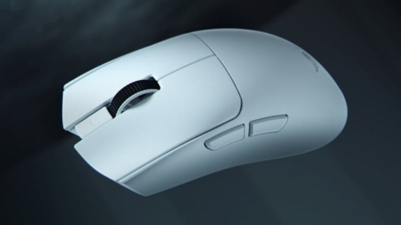 Chuột Razer Không dây Viper V4 Pro Trắng cung cấp hệ thống 8 nút lập trình tiện lợi