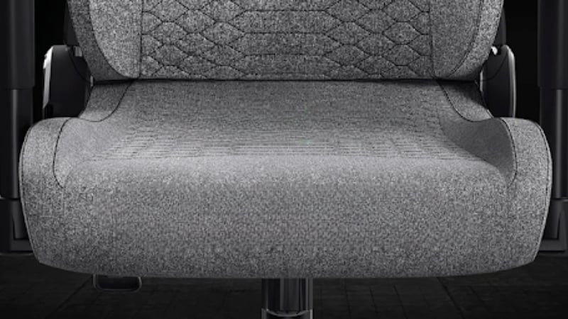 Ghế gaming Razer Iskur V2 X - Light Gray Fabric có không gian ngồi rộng rãi