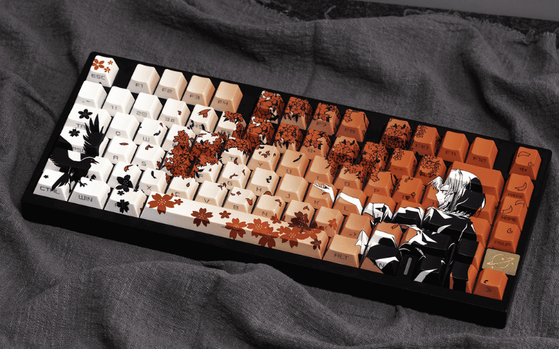 Keycap PBT bền, ít bóng, bề mặt nhám, giữ cảm giác gõ ổn định trong thời gian dài