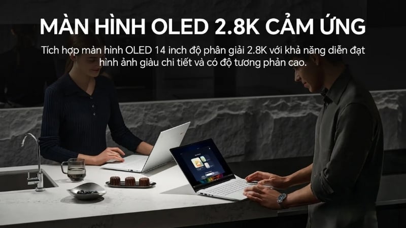 Laptop Acer Swift Edge 14 AI SFE14-51T-52KD có màn hình LCD OLED