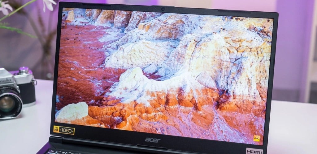 Màn hình laptop có tần số quét 144Hz