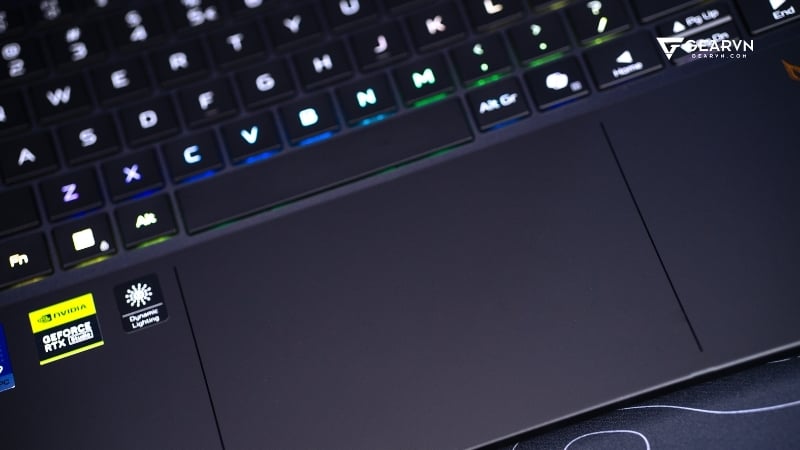 Touchpad một khối hỗ trợ bút cảm ứng stylis và haptic feedback chính xác