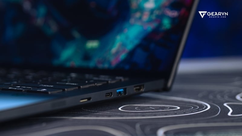 Kết nối Thunderbolt 4 hiện đại