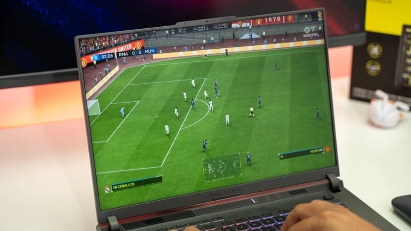 Laptop ASUS ROG Strix G16 G614PH-S5101W sở hữu Ryzen 9 8940HX