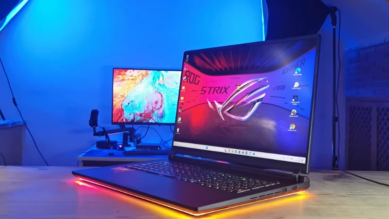 aptop Gaming AI ROG Strix SCAR 18 G835LX SA208W trang bị màn hình có độ phân giải 2.5K