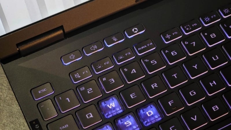 Laptop ASUS TUF Gaming F16 FX608JMI TU241W có RAM 16GB DDR5