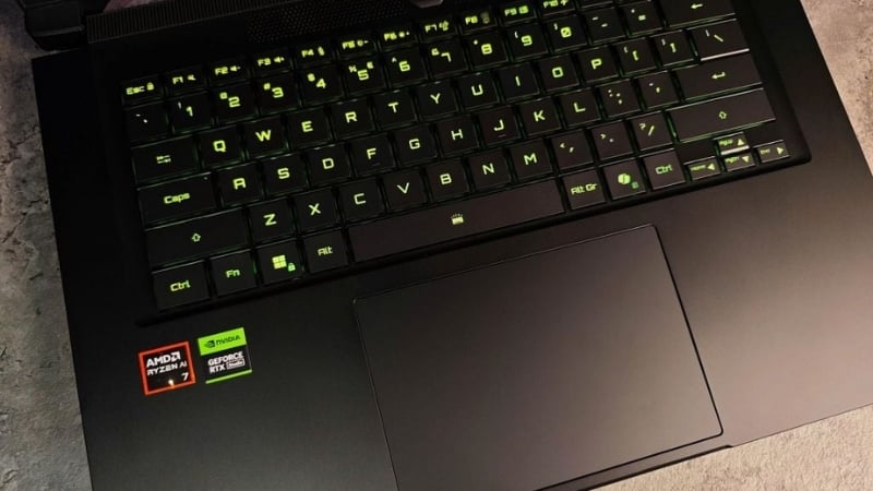 Laptop Gigabyte AERO X16 1VH93VNC94AH có đồ họa RTX 5060 8GB GDDR7