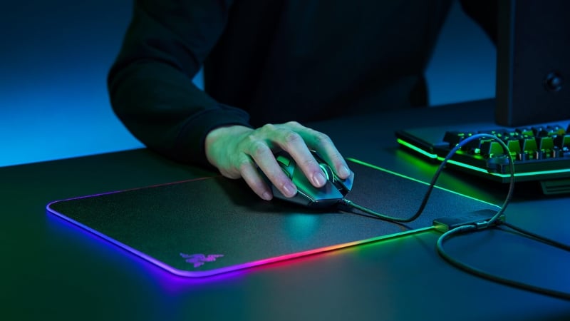 Lót chuột Razer giúp giảm ma sát, tăng cường khả năng kiểm soát và phản ứng nhanh