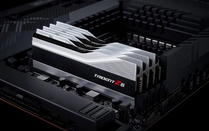 Bạn cần dùng RAM DDR5 để tương thích với mainboard Z790