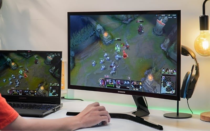 Màn hình 24 inch đa dụng, tiết kiệm không gian, giá hợp lý, dễ nâng cấp và thường tích hợp công nghệ bảo vệ mắt