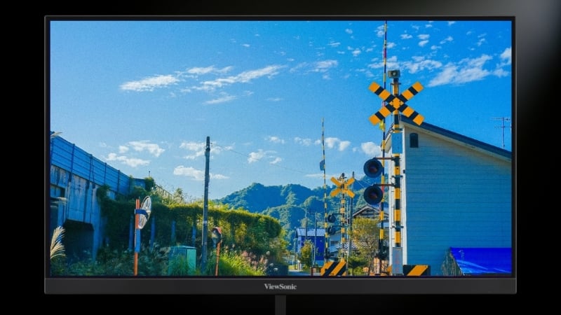 Màn hình ViewSonic VX2536A có thiết kế phẳng, chống lóa