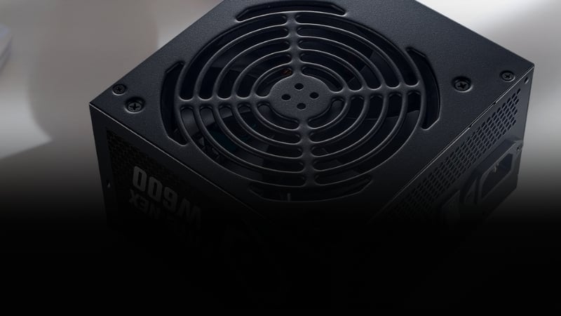 Nguồn máy tính CoolerMaster Elite NEX PN600 230V ổn định với hiệu suất 75%