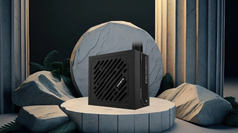 Nguồn máy tính GIGABYTE P650SS có thiết kế vuông vức