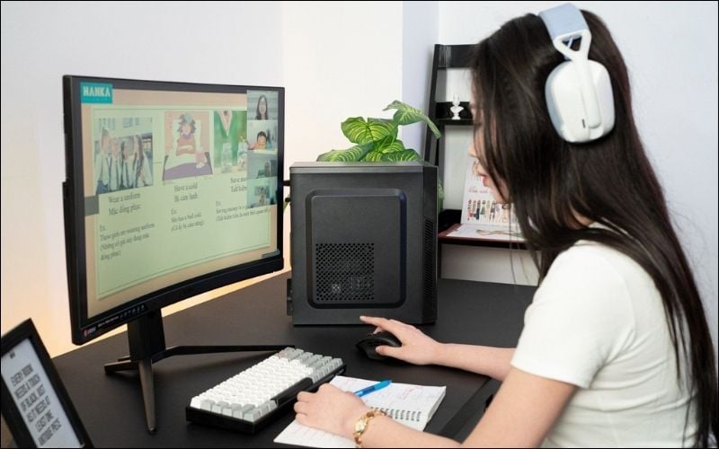 PC&nbsp;R3 đáp ứng tốt nhu cầu văn phòng, học tập, giải trí nhẹ nhàng