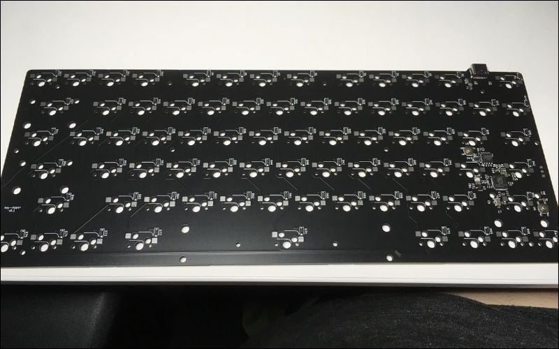 PCB hàn gắn switch trực tiếp lên mạch
