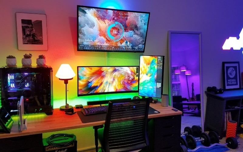 Phụ kiện máy tính giúp bạn thể hiện cá tính thông qua góc setup PC