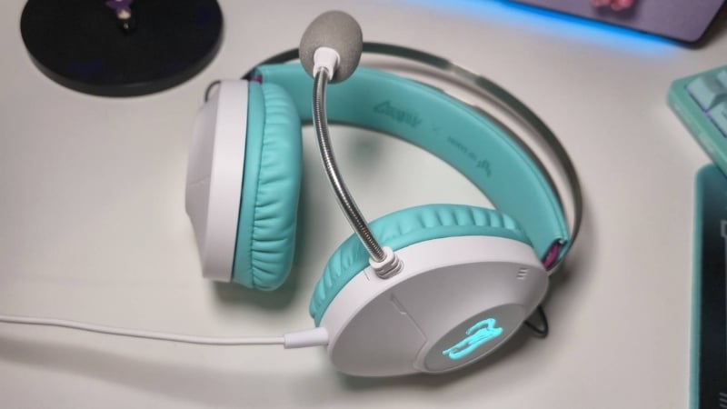 Tai nghe có dây TUF Gaming H1 Gen II Hatsune Miku sử dụng kết nối USB-A