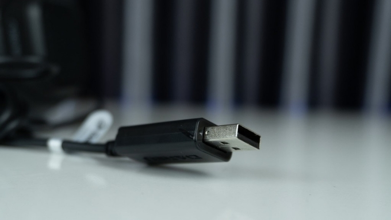 Tai nghe DareU EH406 (MULTI-LED) có kết nối USB có dây