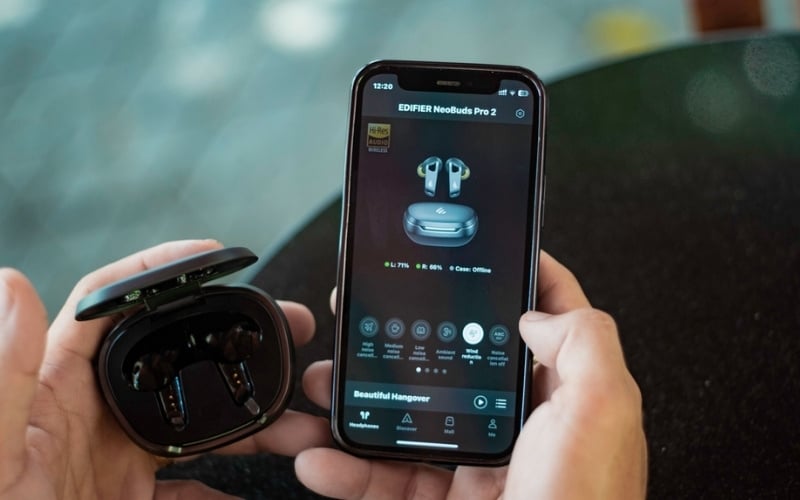 Ứng dụng Edifier Connect: Cho phép người dùng tùy chỉnh EQ, mức độ chống ồn