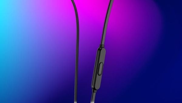 Tai nghe HP HYPERX Cloud Earbuds II Black trang bị micro đa hướng