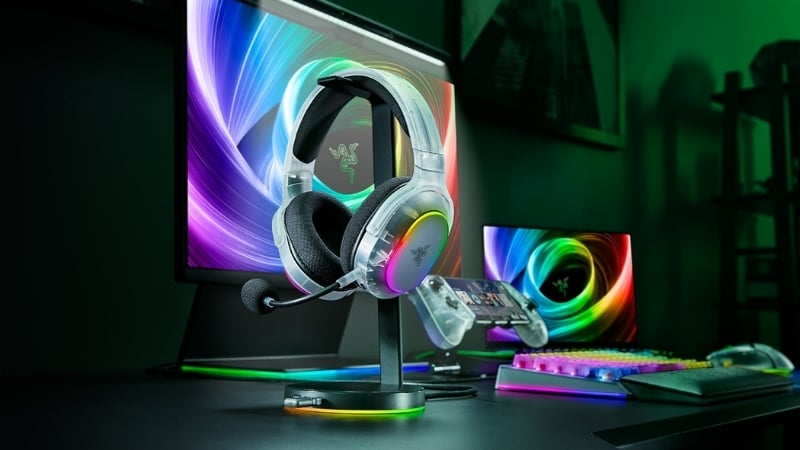 Tai nghe Razer Barracuda X Chroma Phantom White Edition có thiết kế nhẹ 285g