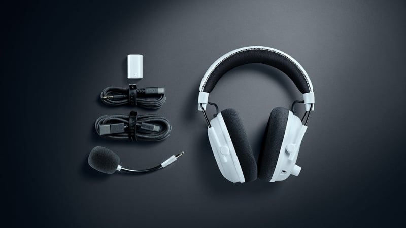 Tai nghe Razer BlackShark V3 Pro White trang bị micro Razer HyperClear Full Band 12mm