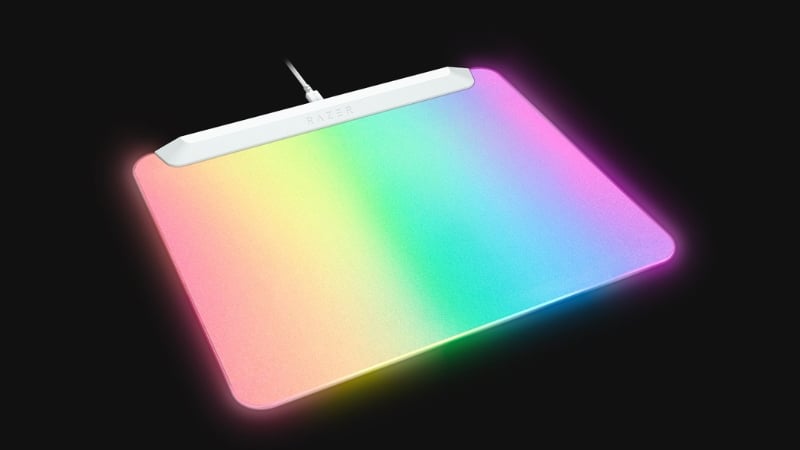 Tấm lót chuột Razer Firefly V2 Pro White có hệ thống đèn nền RGB toàn bề mặt