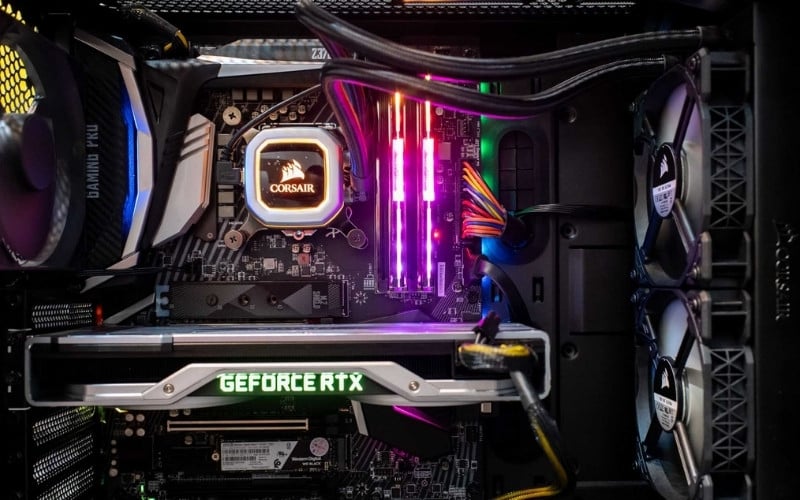 Corsair mang lại hiệu suất vượt trội cùng tính năng RGB đẹp mắt