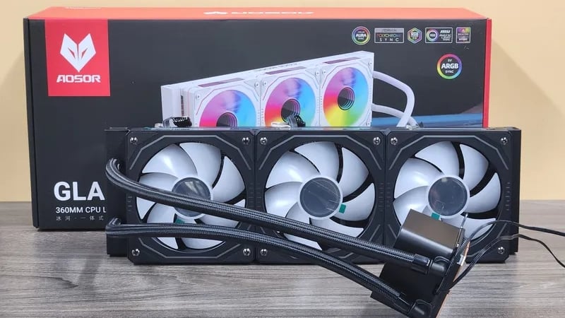 Thường xuyên vệ sinh bụi bẩn trên radiator và quạt bằng khí nén hoặc cọ mềm để duy trì hiệu suất làm mát