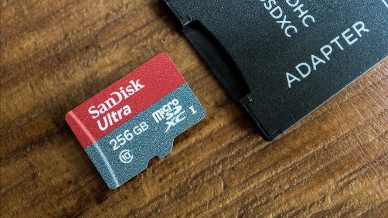 Vai trò và ứng dụng thực tế của thẻ nhớ và USB