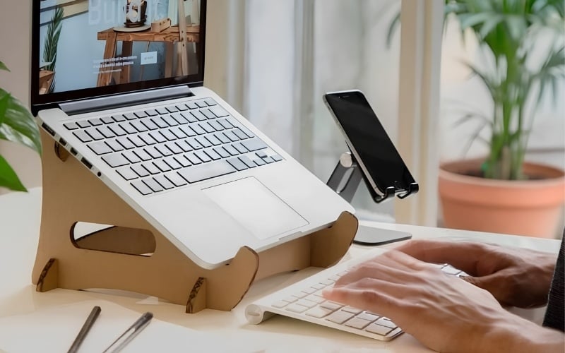 Bàn phím Bluetooth tiện gọn nhưng cần chú ý pin và độ trễ kết nối nếu dùng cho game