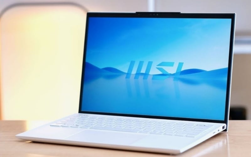 Sinh viên kinh tế, luật, marketing nên ưu tiên Intel Core i5/i7 hoặc AMD Ryzen 5