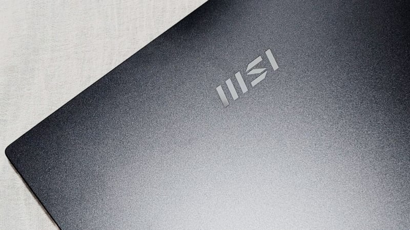 Laptop MSI Modern 15 F1MG-1225VN có SSD 512GB phản hồi nhanh