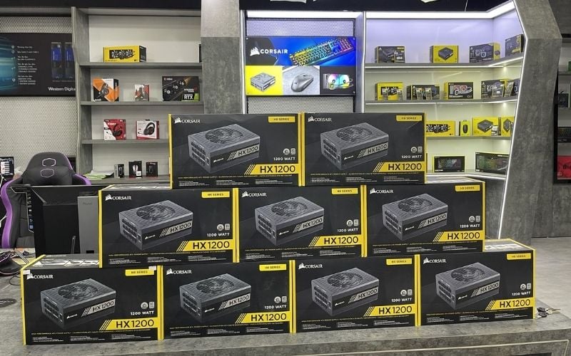 PSU 1000W+ cung cấp điện ổn định cho CPU/GPU mạnh, nhiều linh kiện, tránh sụt áp và lỗi