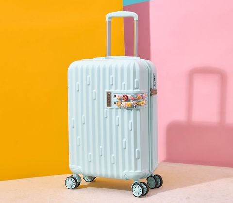 Đánh giá chi tiết vali Larita CharmX LK01 cá tính