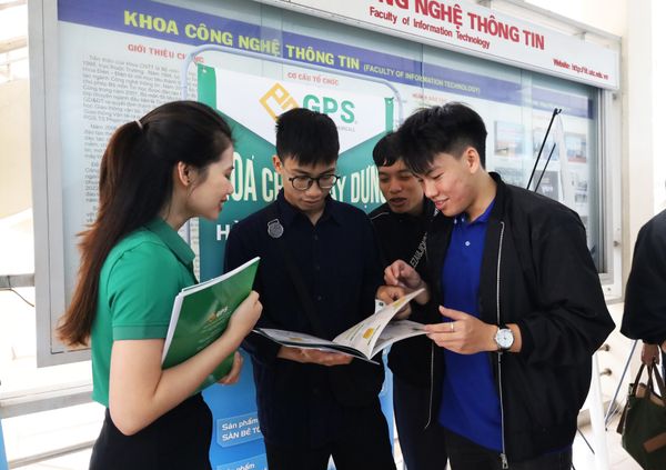 Tiếp lửa nghề nghiệp: GPS Việt Nam đồng hành cùng kỹ sư tương lai ĐH GTVT