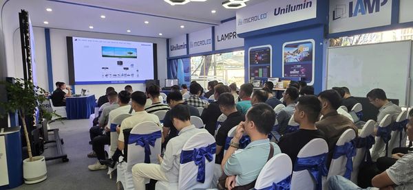 Nam Hải LED phối hợp Unilumin tổ chức khóa đào tạo UCE chính hãng tại Hà Nội