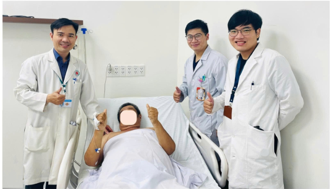 Ăn thịt lợn sống: từ bữa ăn khoái khẩu đến giường hồi sức
