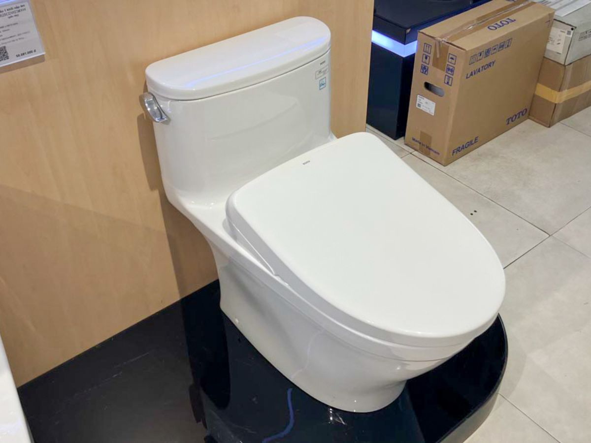 Đặc điểm Bồn cầu thông minh TOTO MS887CRW23