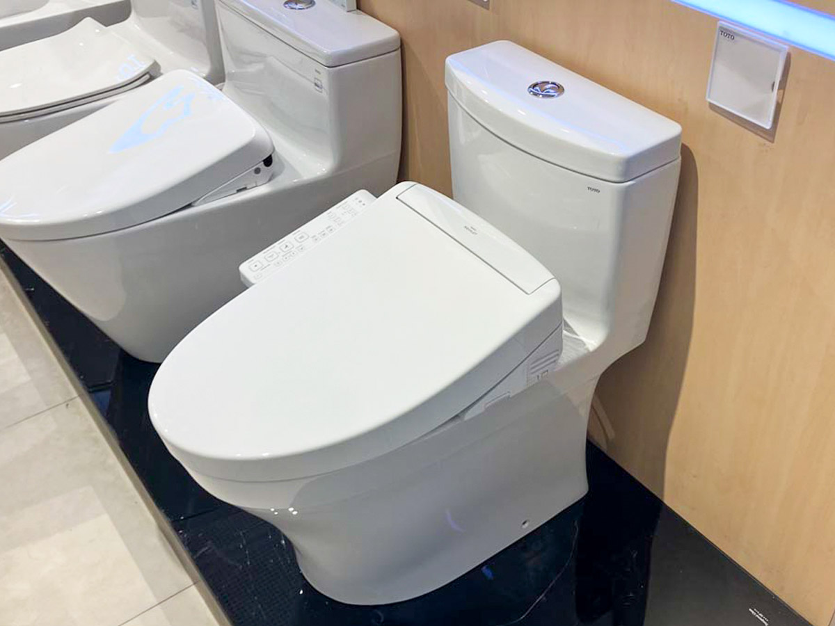 Bồn cầu MS889DRW24 thiết kế thân kín tinh giản, hạn chế bám bẩn tối đa