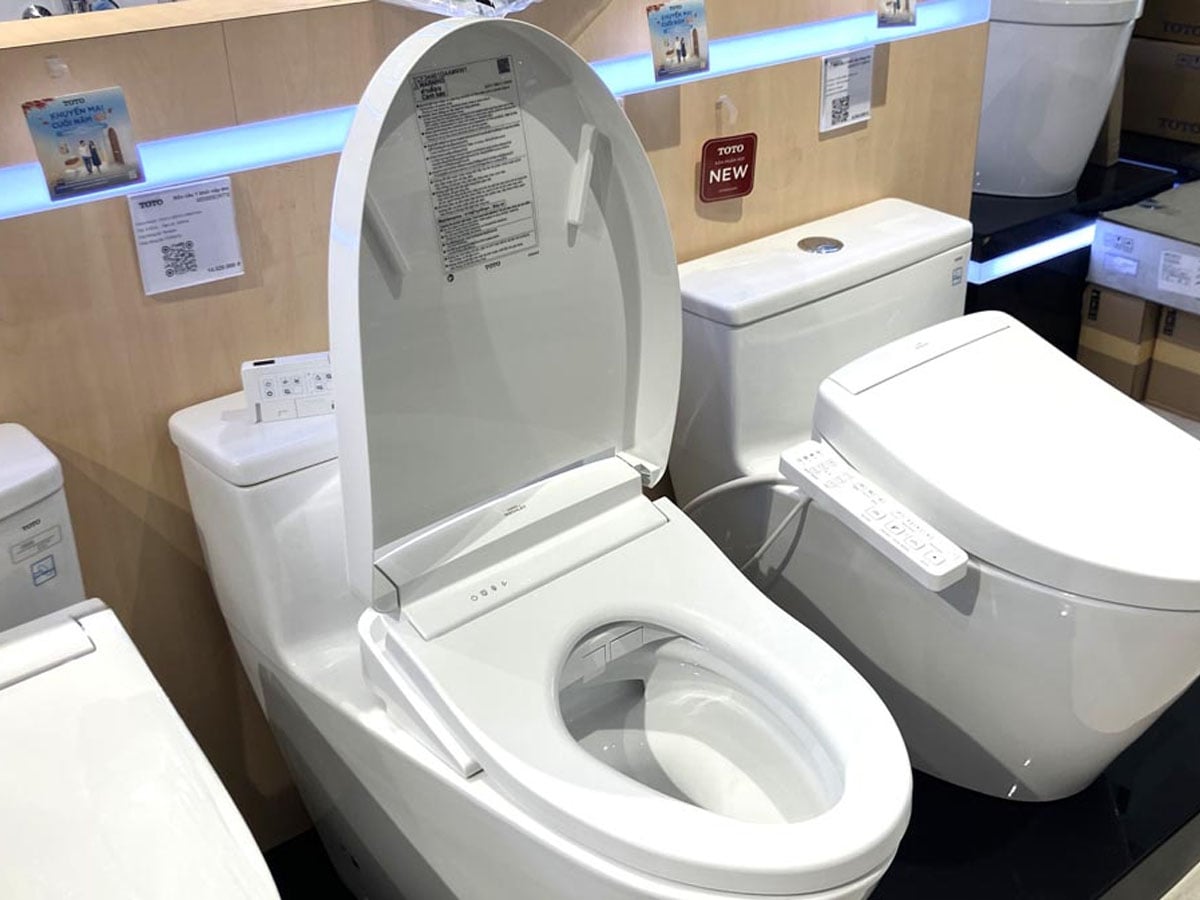 Nắp bồn cầu điện tử TOTO Washlet TCF34461GAA thiết kế giấu dây nâng tầm vẻ đẹp cho phòng tắm