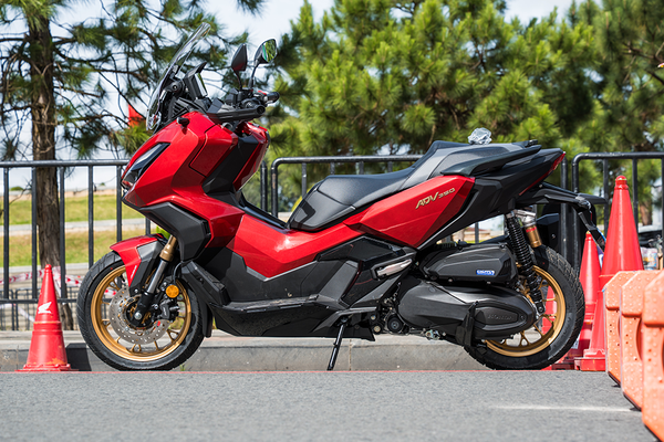 thiết kế mạnh mẽ của honda adv350