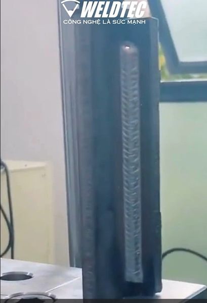 Kỹ thuật hàn xung hướng lên (Vertical Up Pulse Welding)