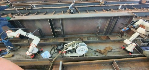 Công nghệ hàn thông minh trong ngành đóng tàu: Khi AI và robot bước vào xưởng thép