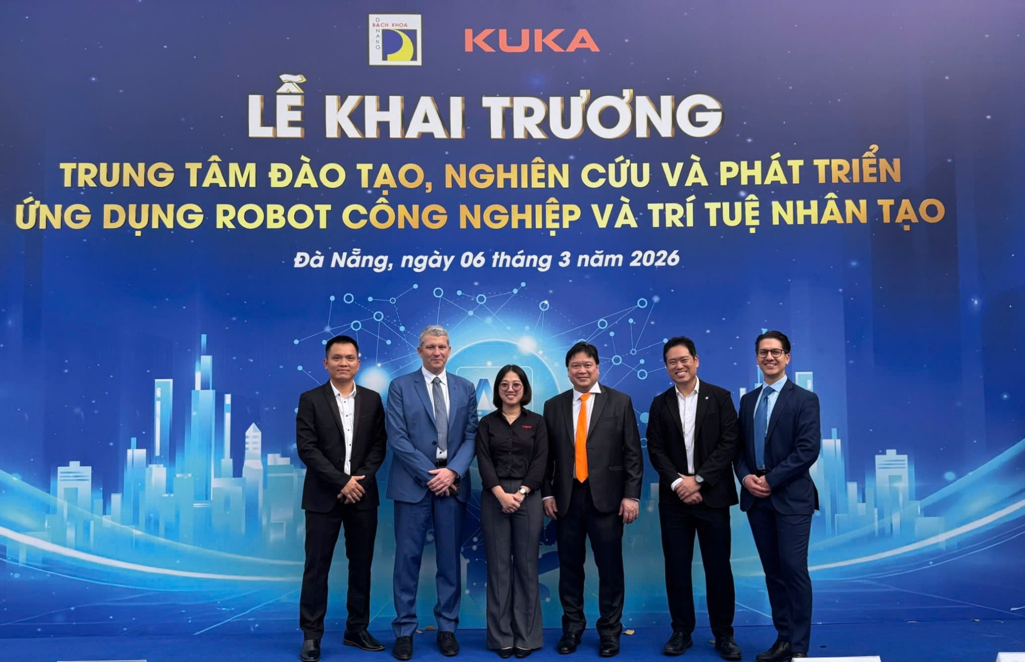 Khai trương Trung tâm Đào tạo & Nghiên cứu Robot – AI tại Đà Nẵng