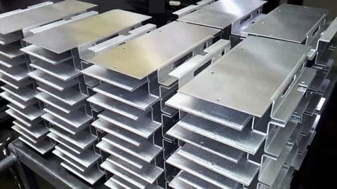 Gia Công Kim Loại Tấm: Quy Trình, Công Nghệ Và Kinh Nghiệm Chọn Đối Tác Uy Tín